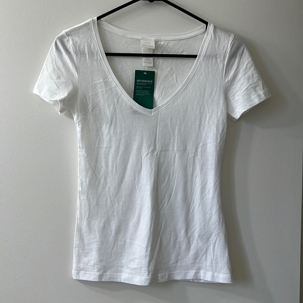 H&M NWOT White Short Sleeve Tee